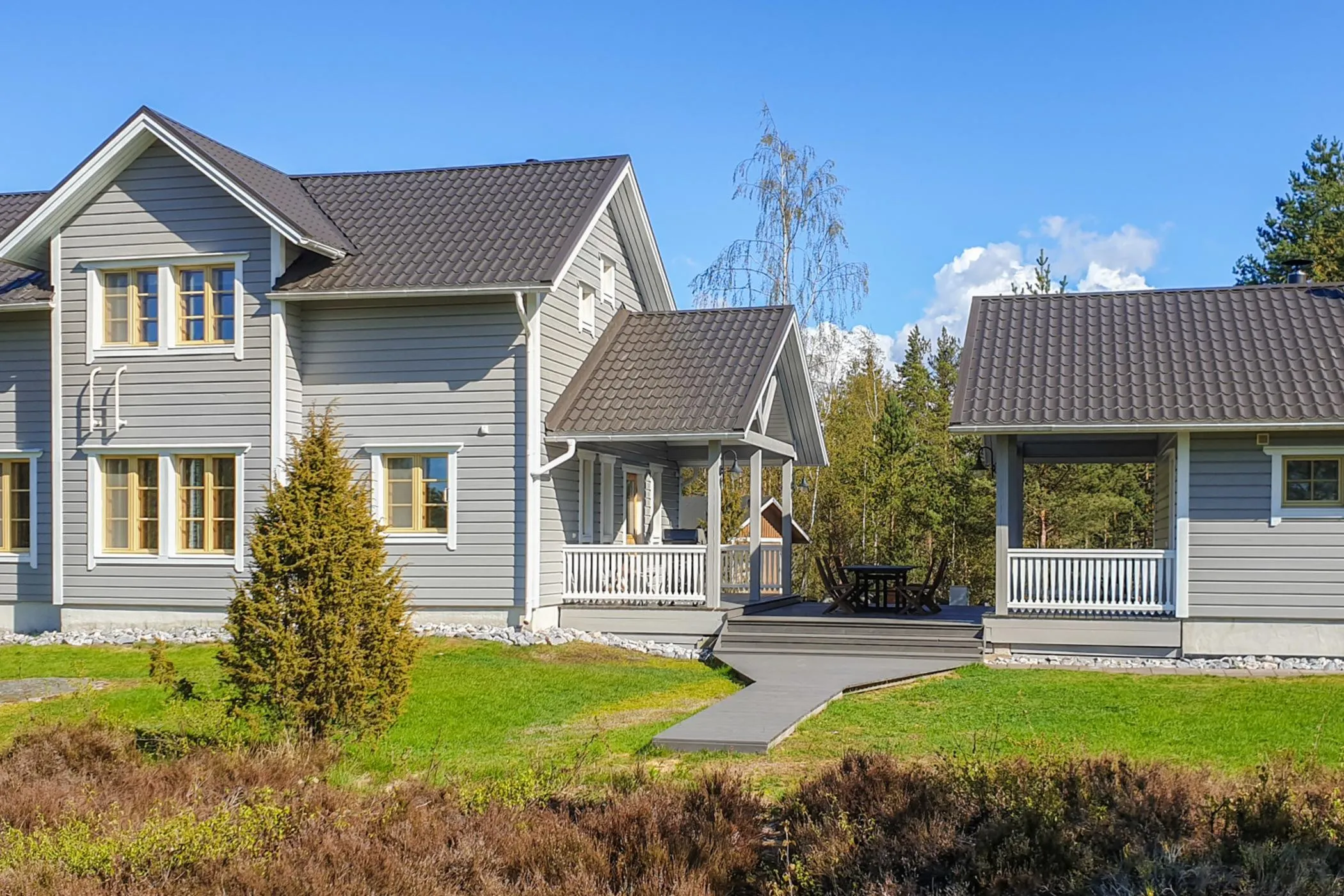 Villa Maakotka – mökki ulkoa 1