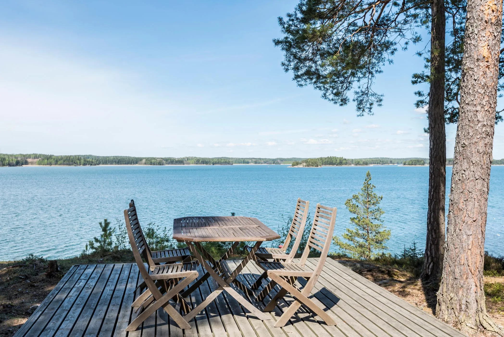 Merimetso – mökki ulkoa 6