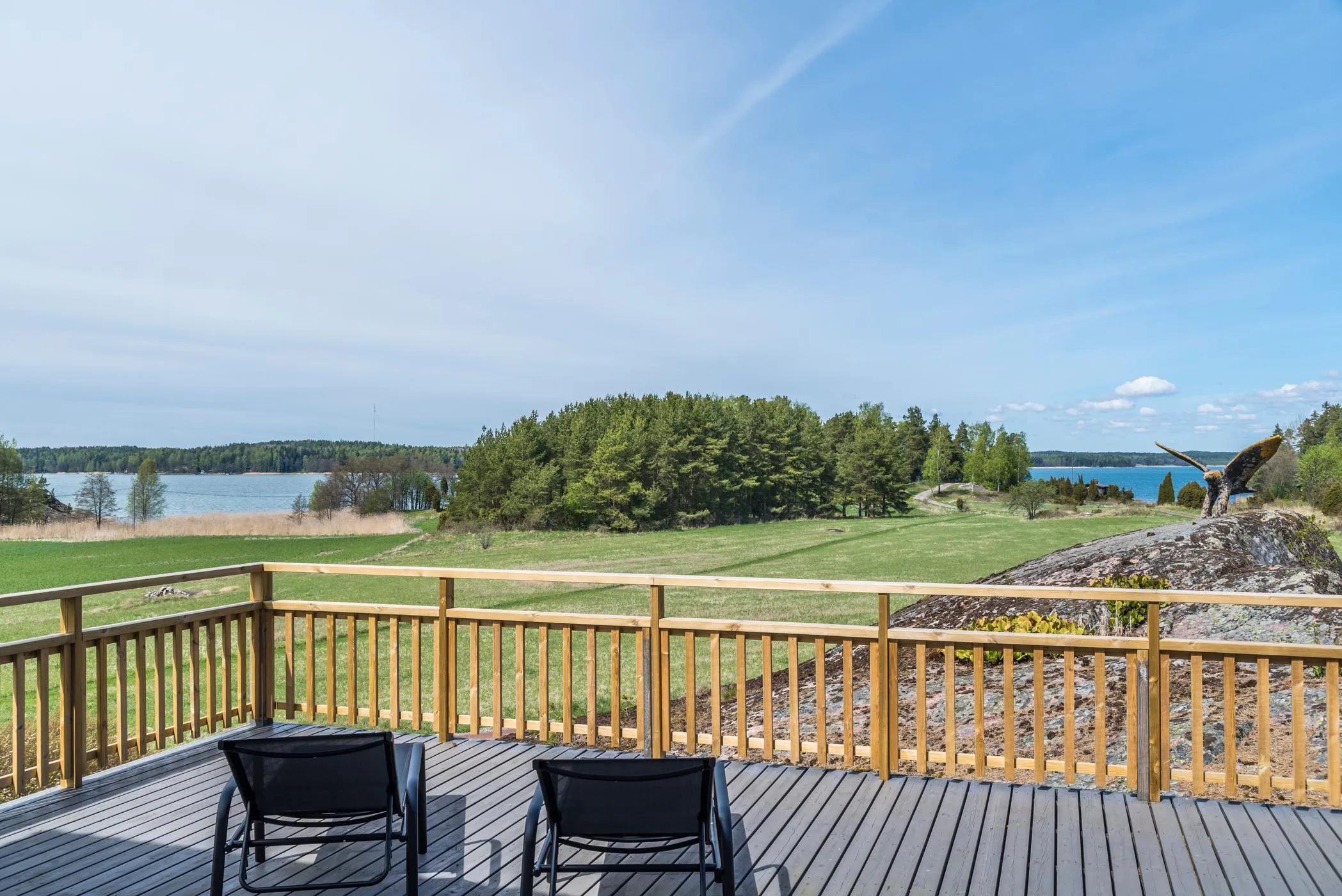 Villa Pääsky – mökki ulkoa 4
