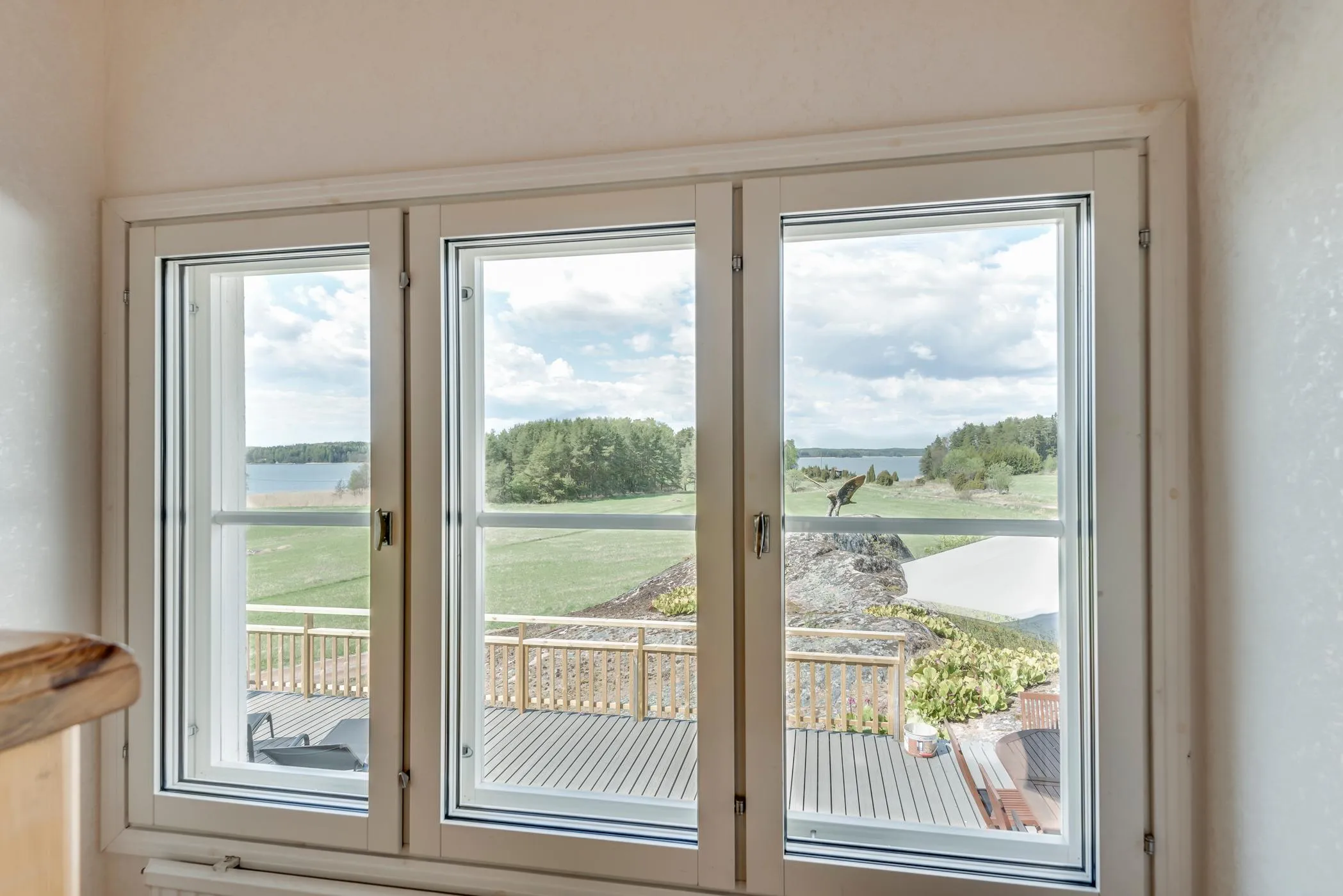 Villa Pääsky – oleskelu ja keittiö 7